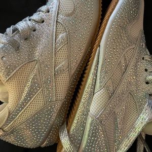 🔥Bling White Sneaker🔥Size 9 1 only!!!